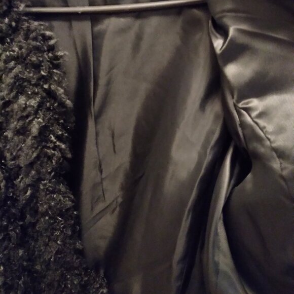 UGG Lorrena Faux Fur Jacket - Picture 7 of 9